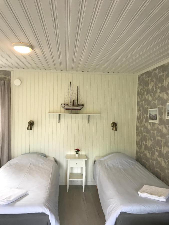 Kastelholms Gaesthem Bed & Breakfast Sund Exterior photo